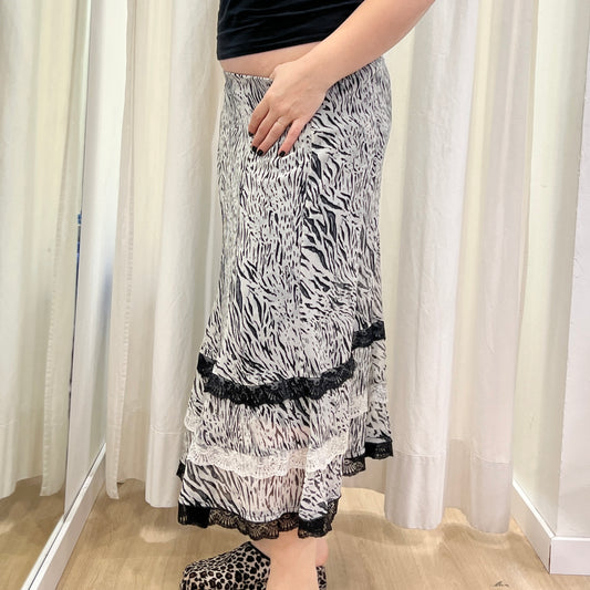 pietraluna 00s black white zebra print midi skirt with lace trim