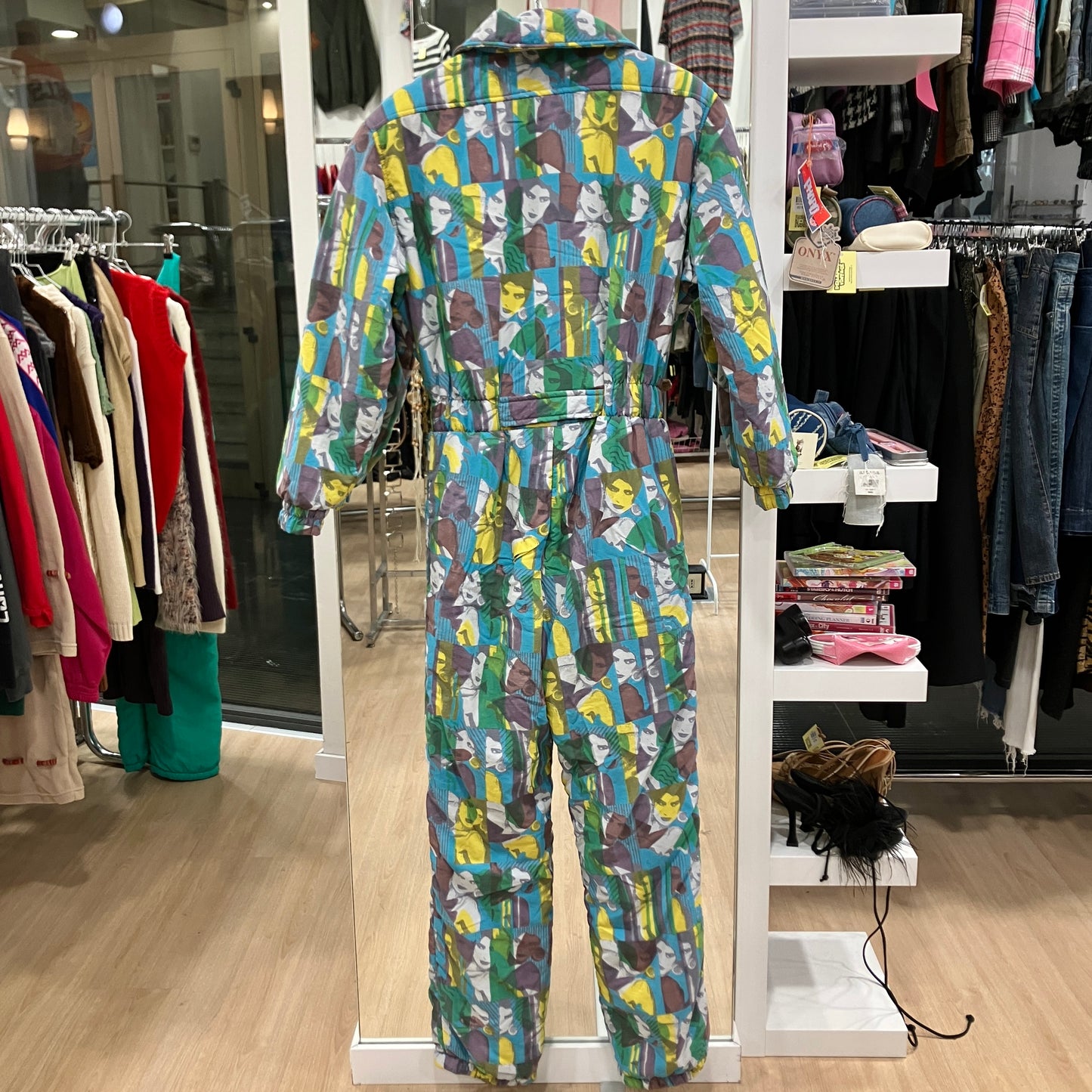 fiore degli sportivi 80s neon pop art ski suit