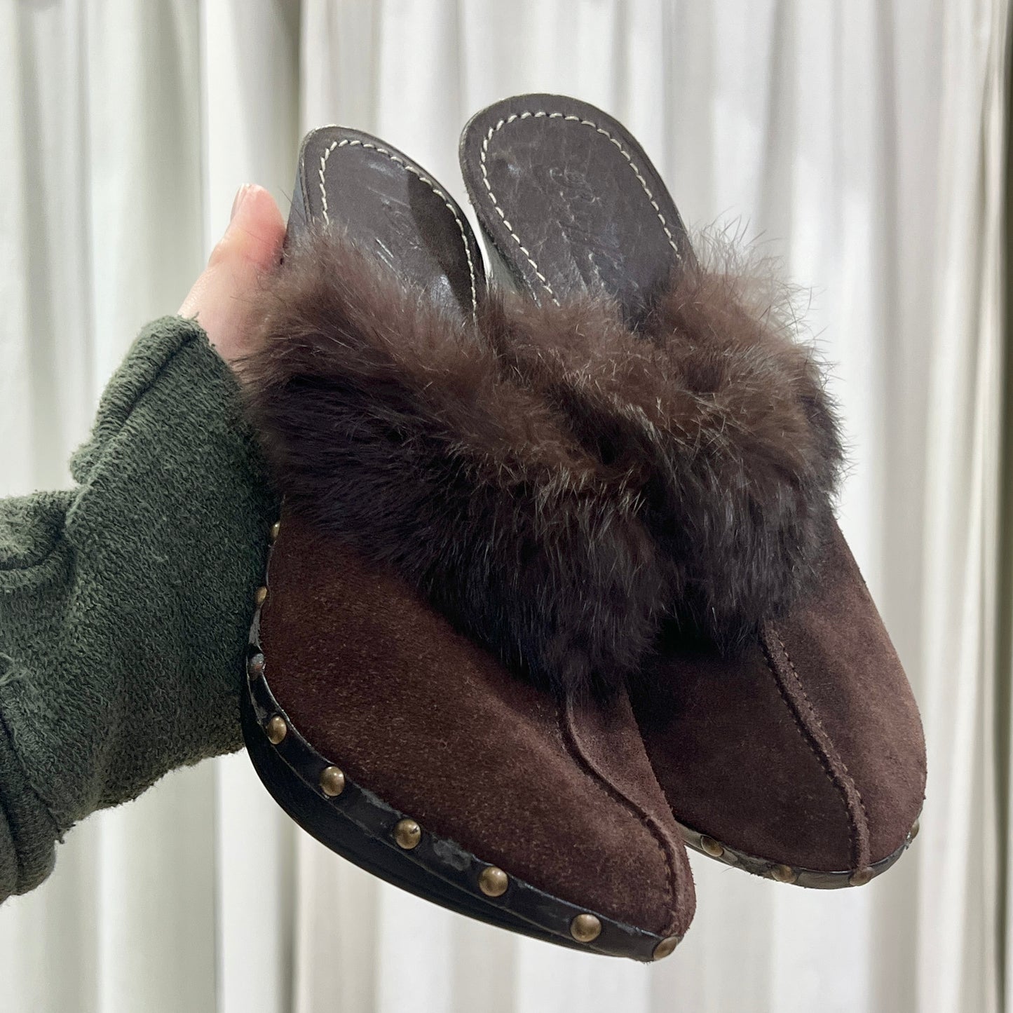 ruffilli 00s brown suede clogs with fur trim