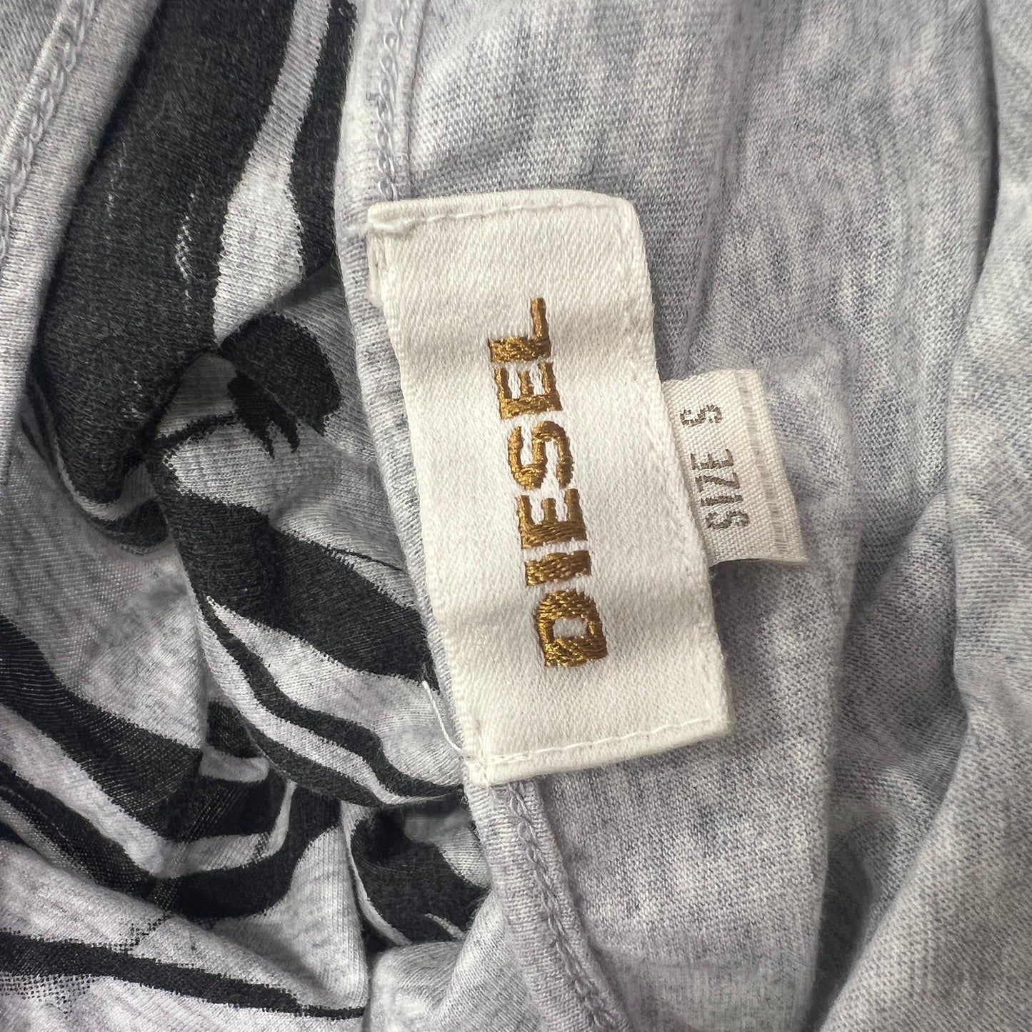 diesel 00s grey tshirt with portrait