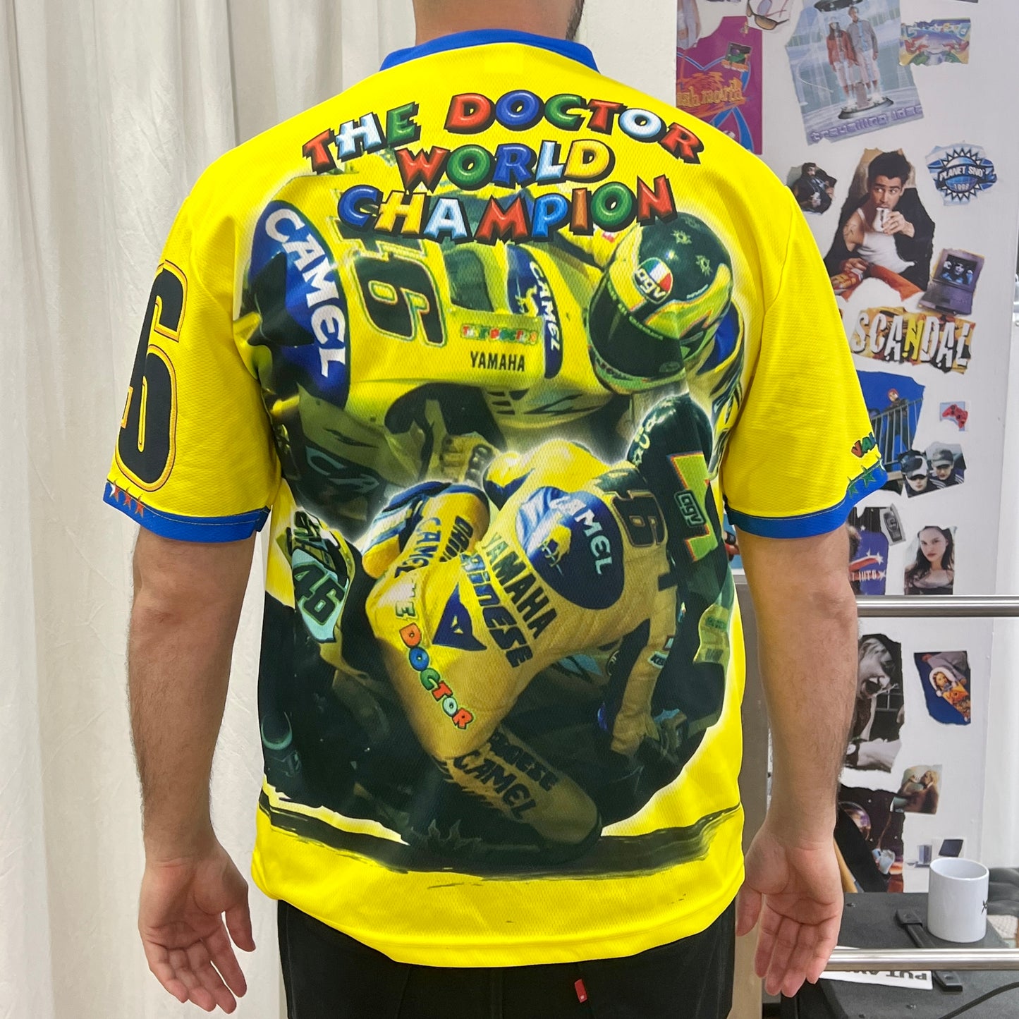 2006 valentino rossi yellow blue motoGP fan tshirt