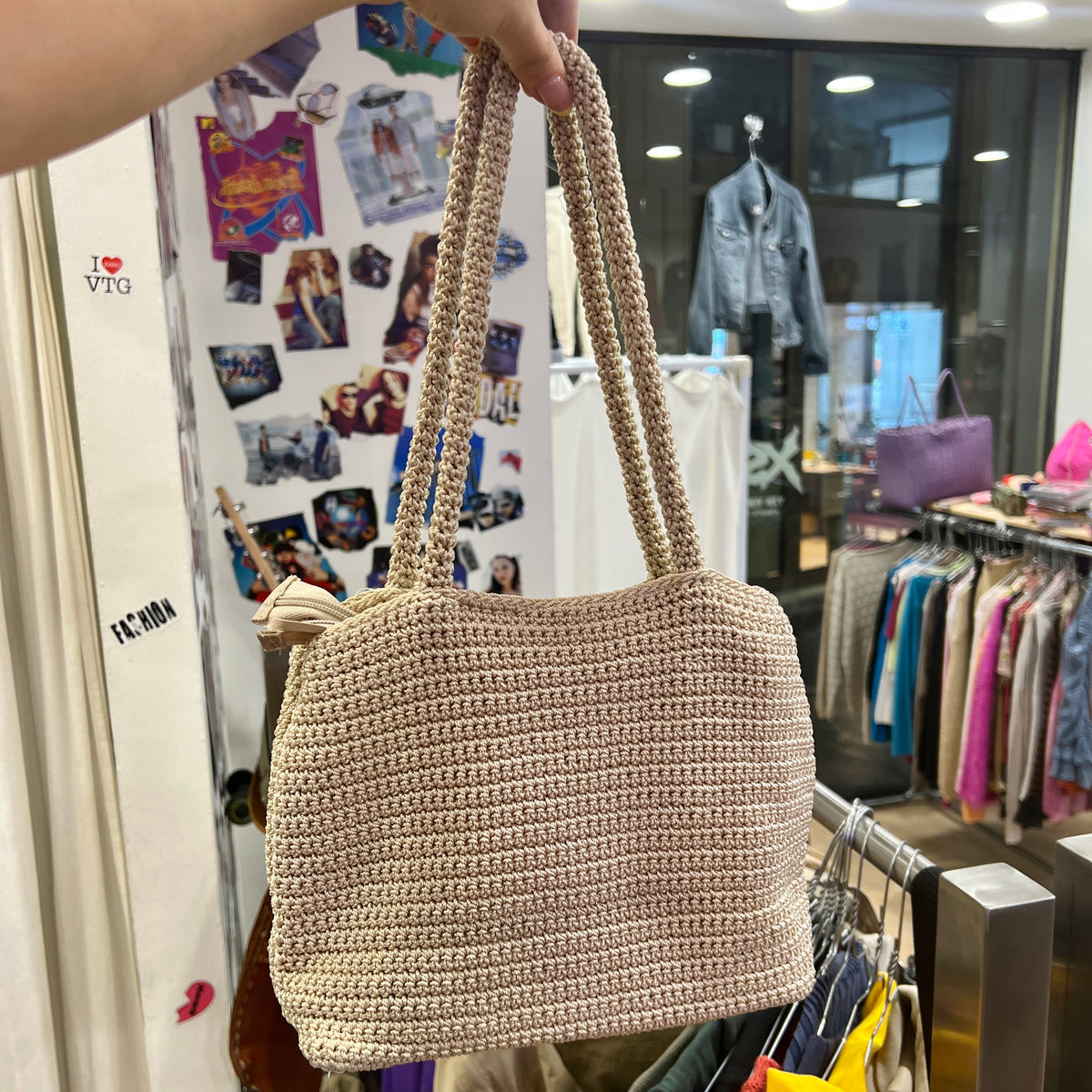 amicci 00s beige crochet shoulder bag with suede patches