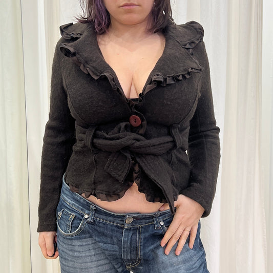 00s brown wool fitted blazer with waist belt and frills
