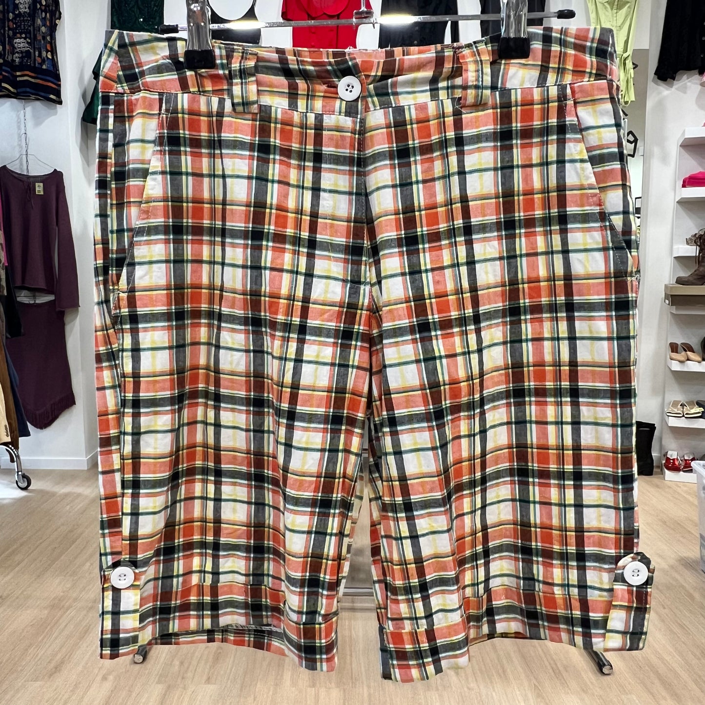 donna io orange checkered shorts