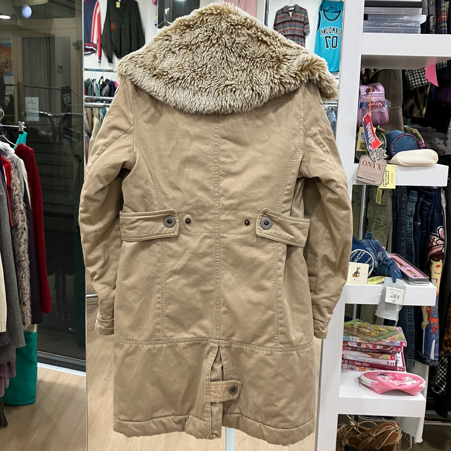 tommy hilfiger 00s beige parka coat with faux fur hood
