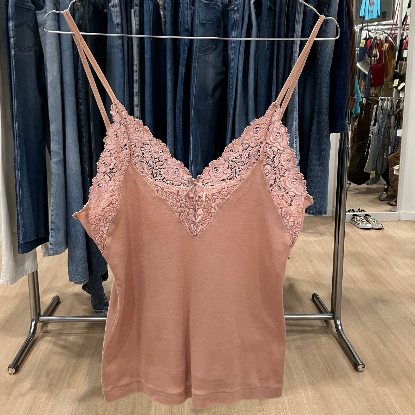malizia la perla 00s dusty pink ribbed cami top with lace