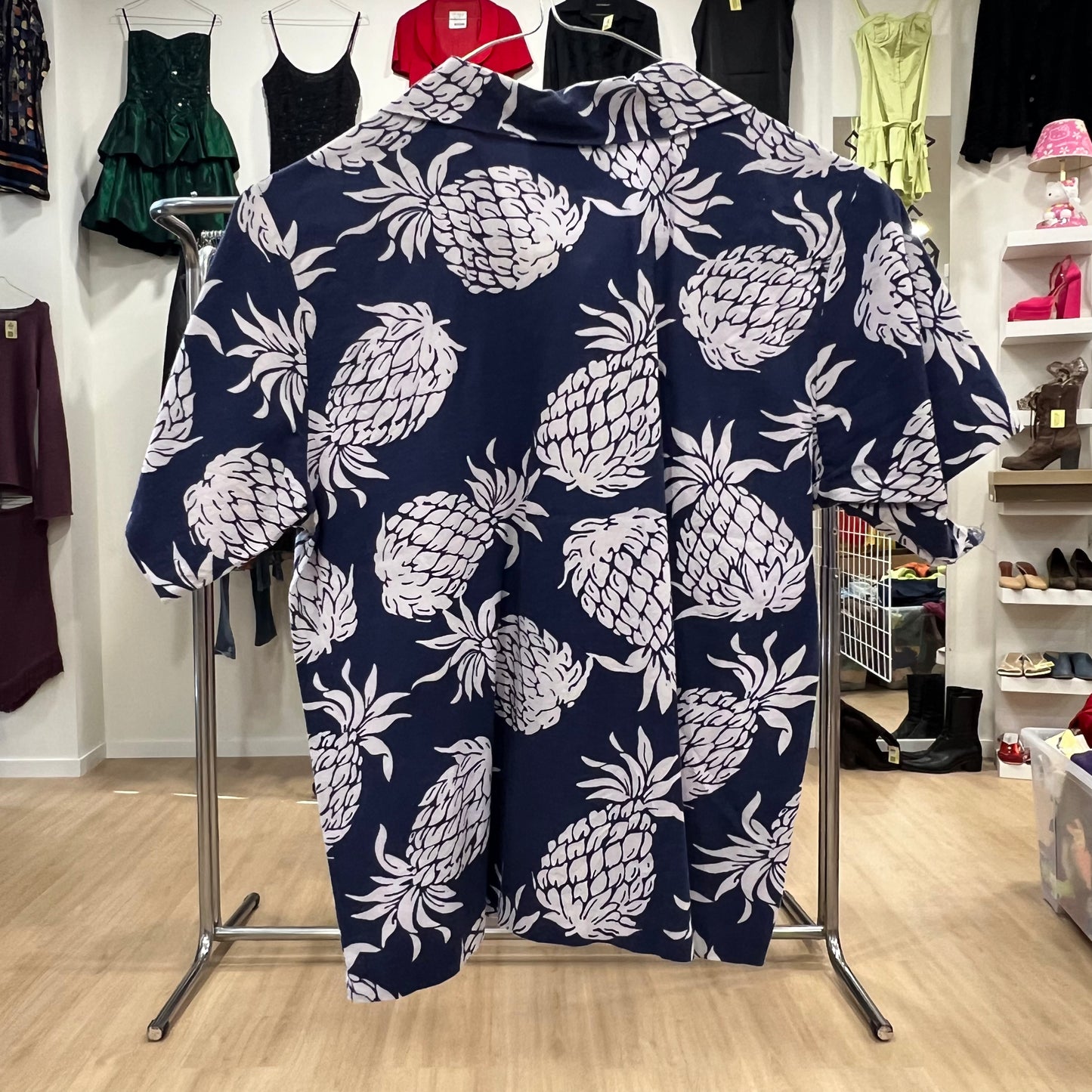 hilo hattie navy white pineapple hawaiian shirt