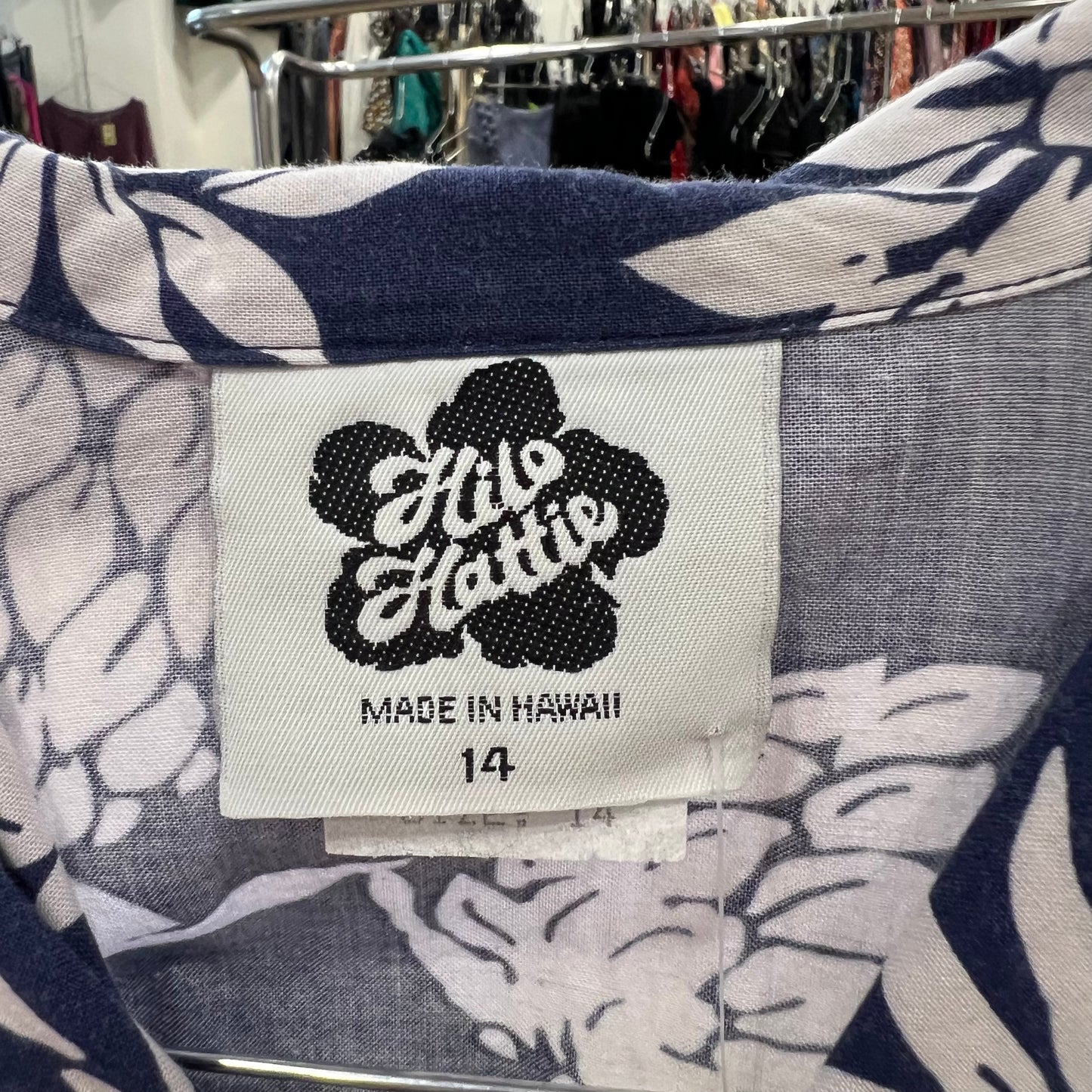hilo hattie navy white pineapple hawaiian shirt