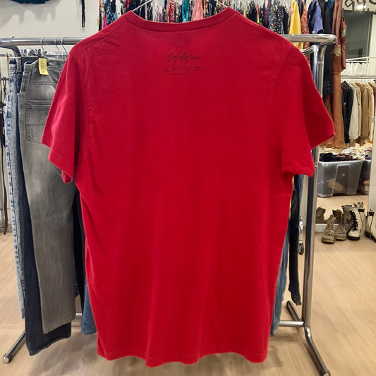 russell 00s red tshirt with paper boat design