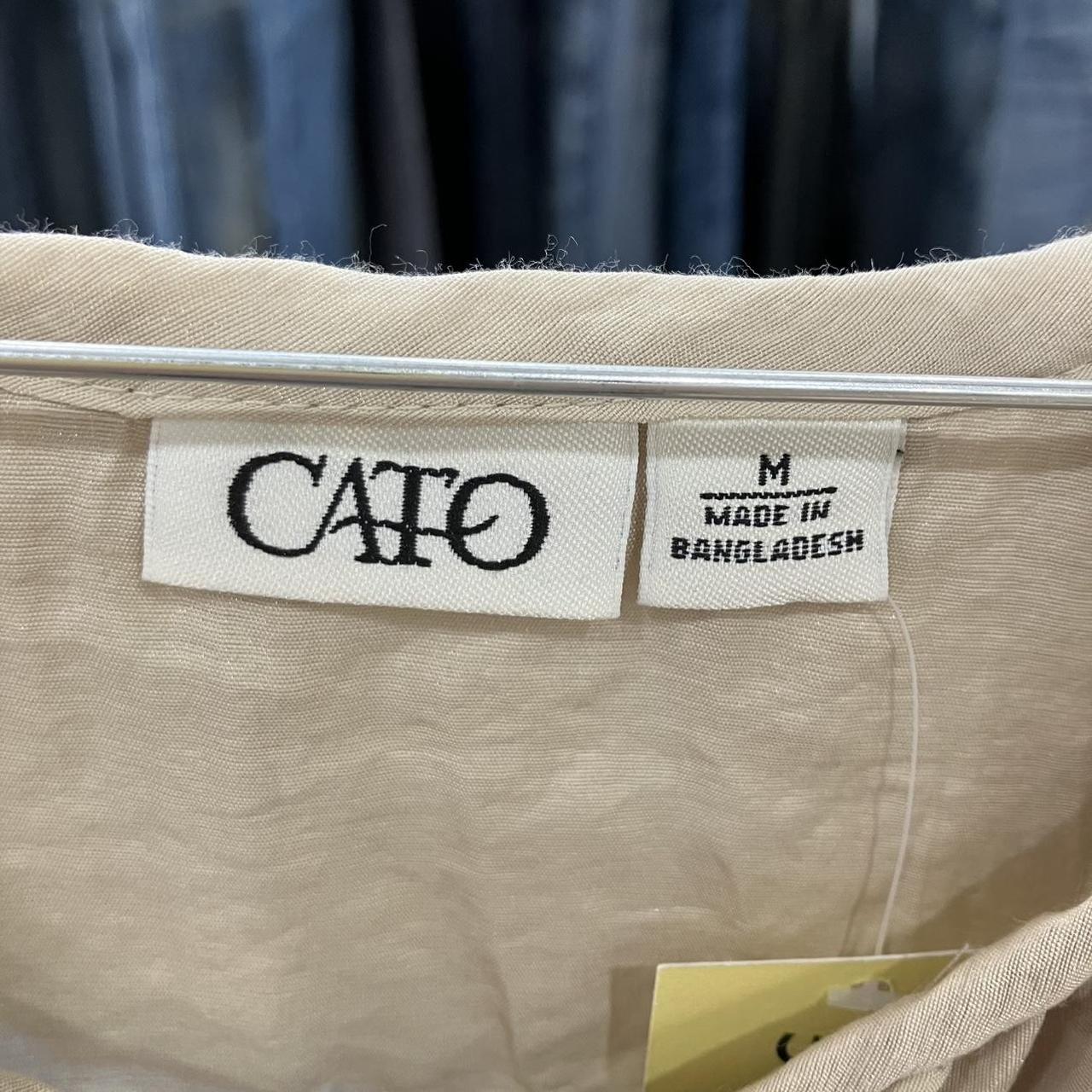 Beige Cato top size M with made in Bangladesh label, sustainable second hand fashion