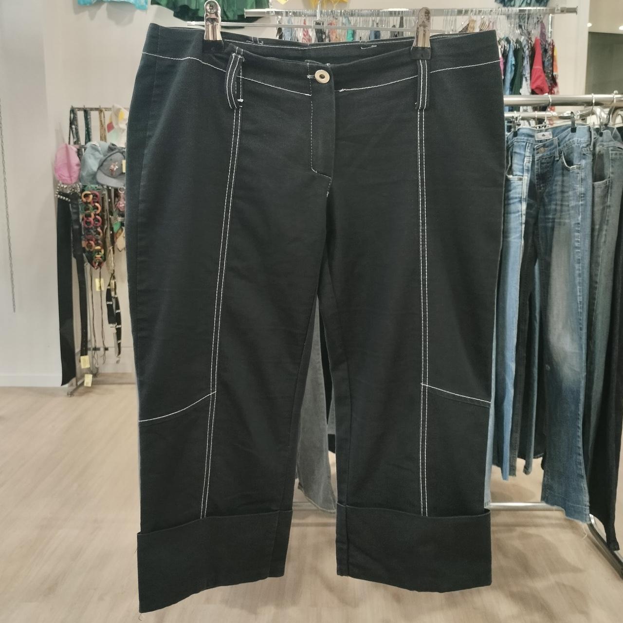 Black cargo capri pants with white stitching