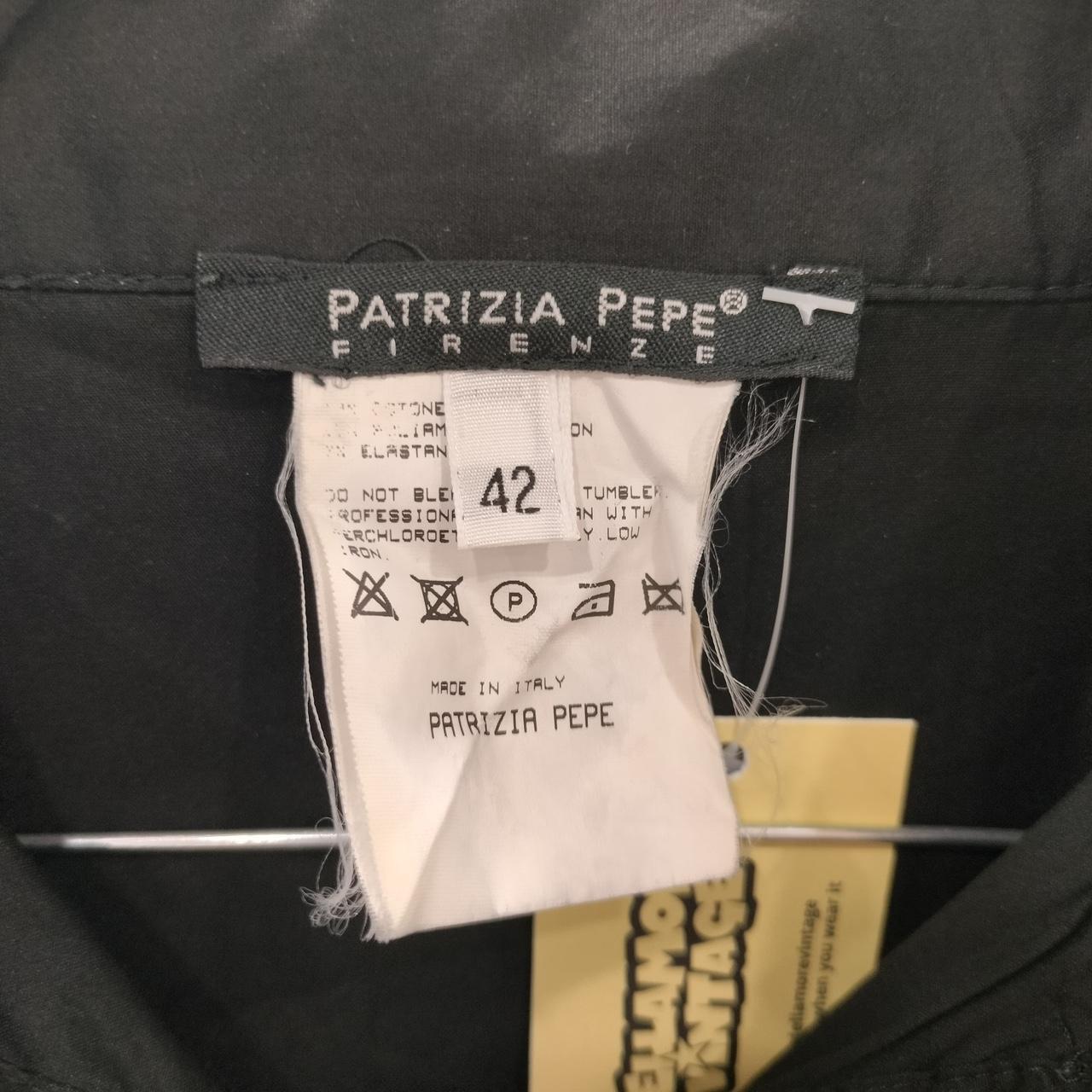 Patrizia Pepe label on a garment with size 42 and care instructions