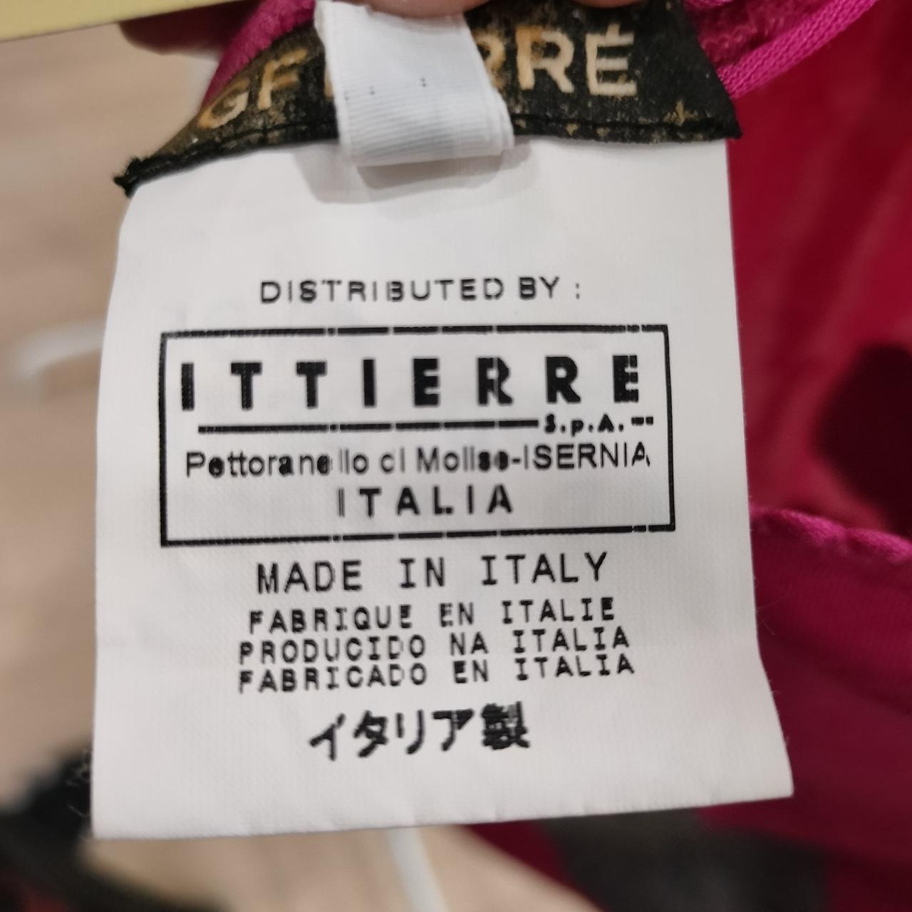 Label with 'ITTIERRE' branding and text indicating Italian production